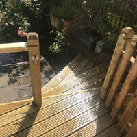 Sam Brokes Landscaping decking 1.jpg