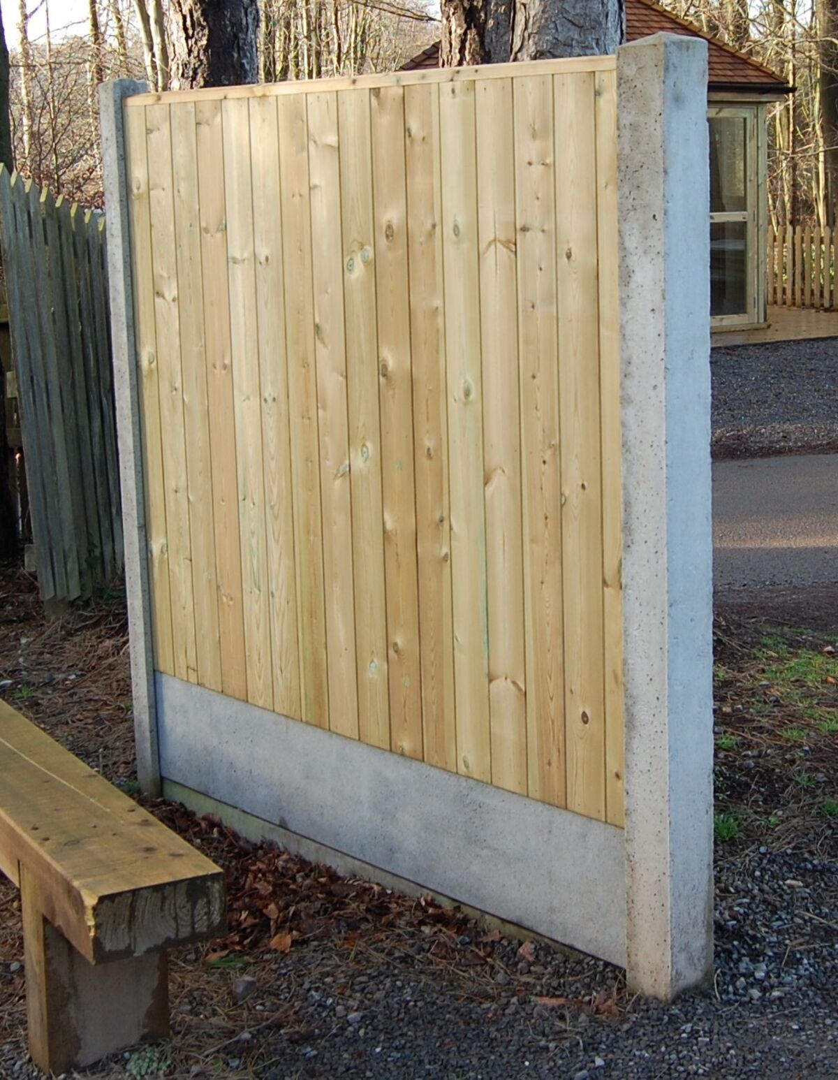 Hertfordshire in Concrete Post.jpg