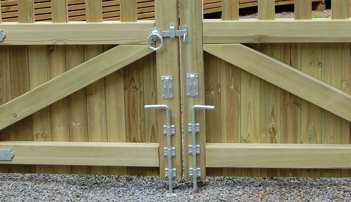 Drop bolt  close up.jpg