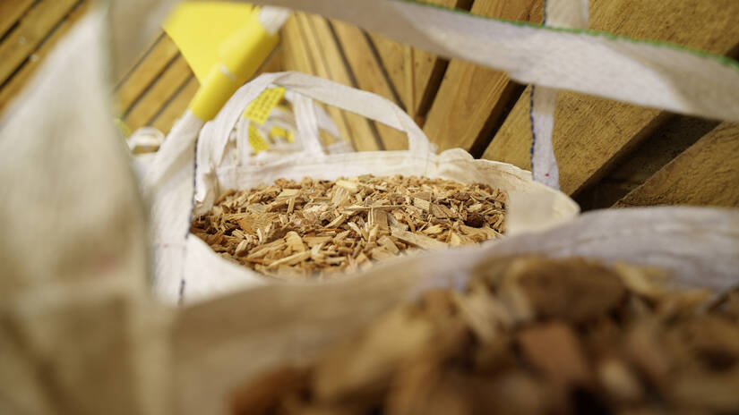 Bristol Barks & Mulches Supplier | Choosing the Right Cover for Your Garden