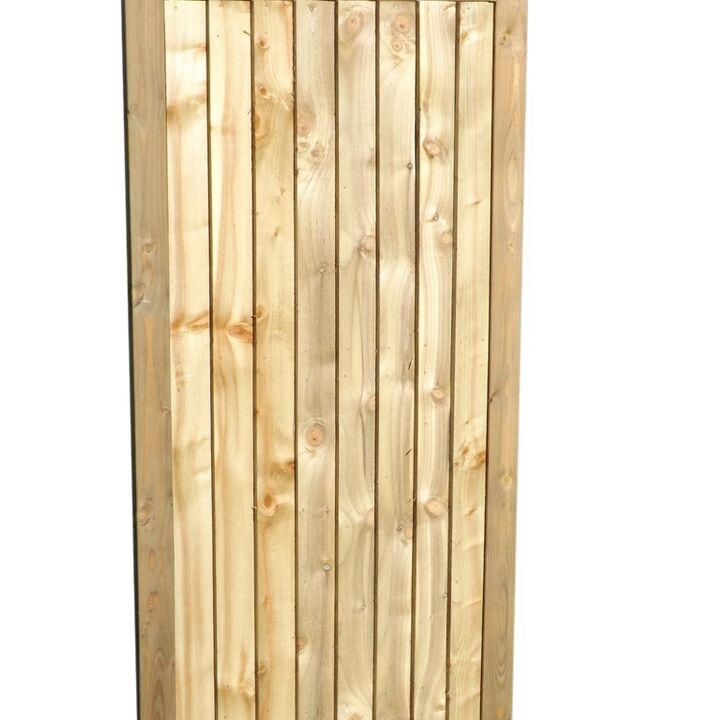 Featheredge Gate Cut.jpg