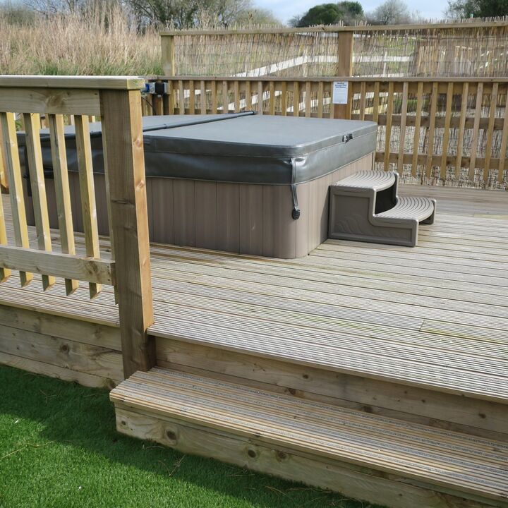 Gripsure_Meadowside Lodges_Premier_18 2 WEB.jpg