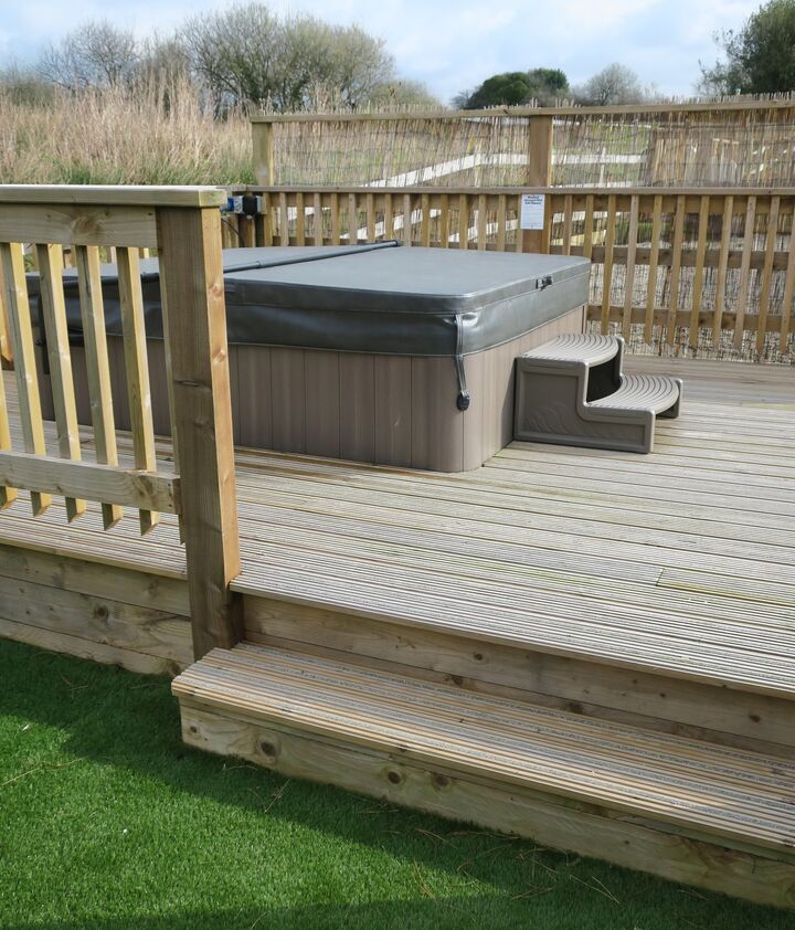 Gripsure_Meadowside Lodges_Premier_18 2 WEB.jpg