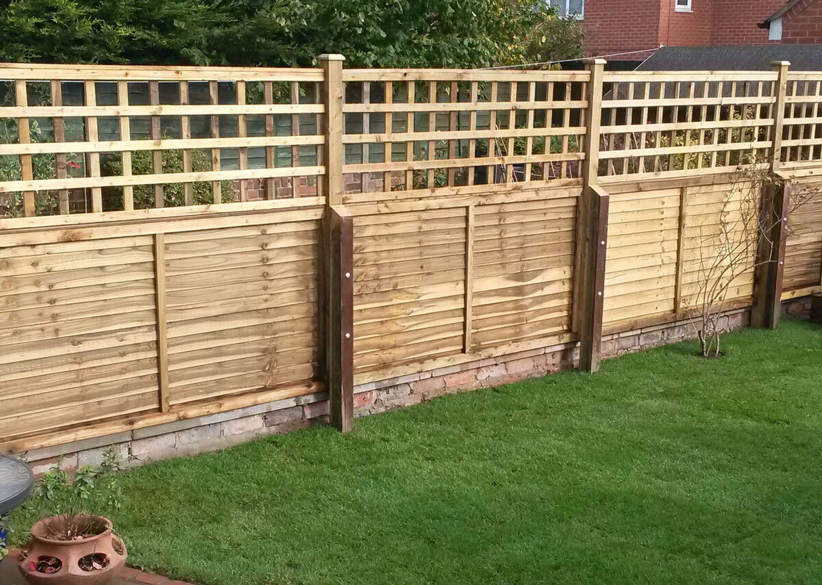 Grocott Overlap Fence Panel and trellis web.jpg