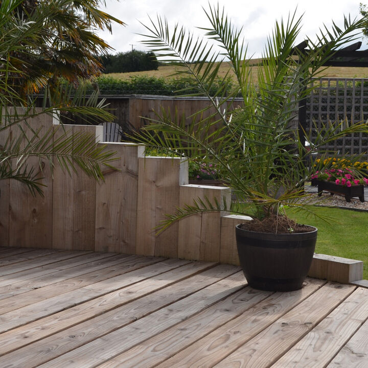 landscaping 1900x1180.jpg