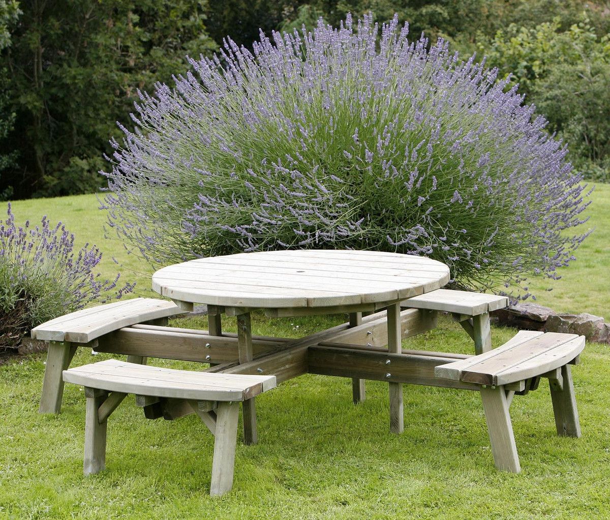 Large Circular Picnic Table  - 8 seater 1500x1200.jpg