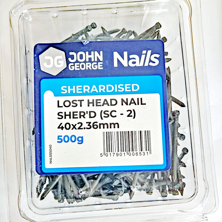 Lost Head nails box -web2.jpg