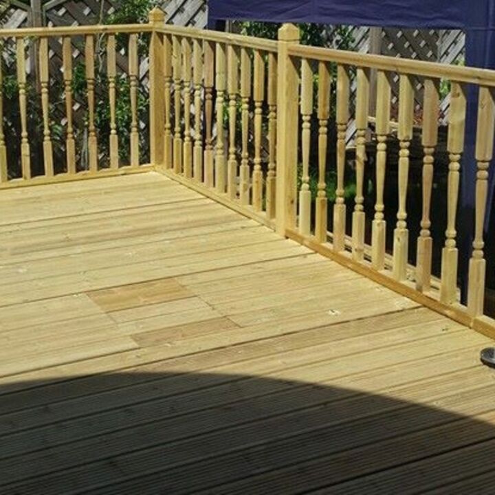 Nick White Scan Decking +colonial spindles.jpg