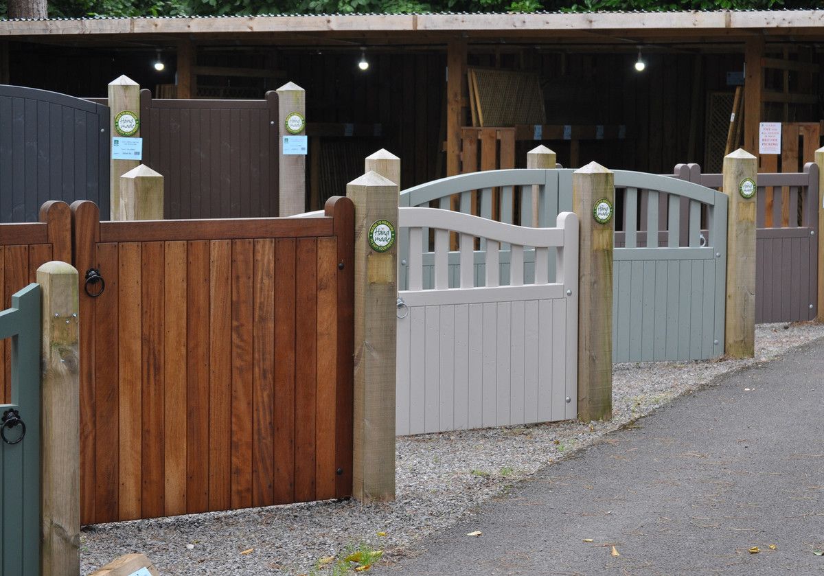 Painted gates 2 - web.jpg