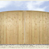 Stirling in pillars.jpg