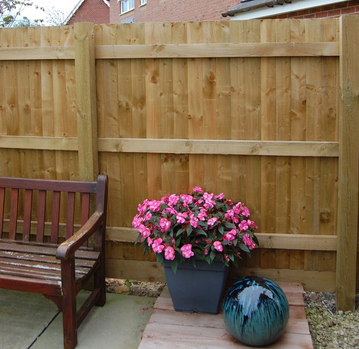 Weston Fencing featheredge web.jpg
