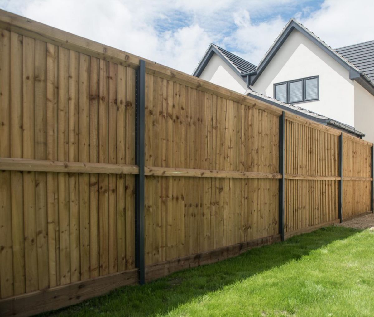 Durapost with  Featheredge.jpg